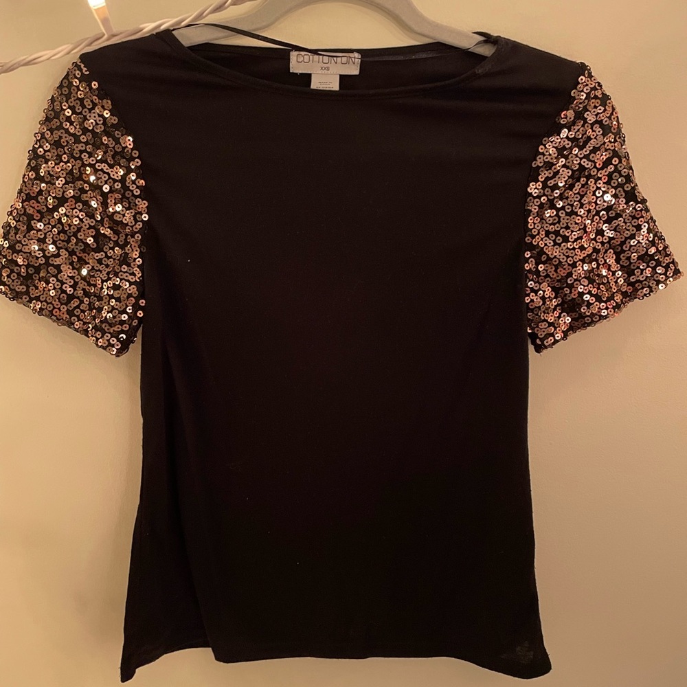 Sparkly sleeve top